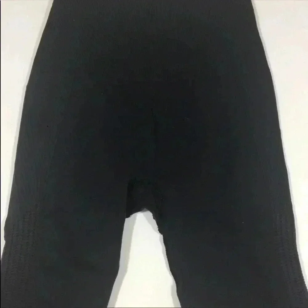 Lululemon High Rise Seamless Cropped Leggings
